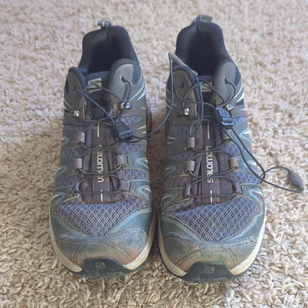 Salomon Men's Trail Shoes in Gray with Olive Accents